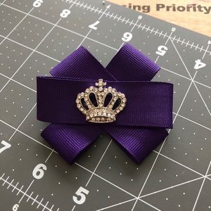 QueenPin Brooch